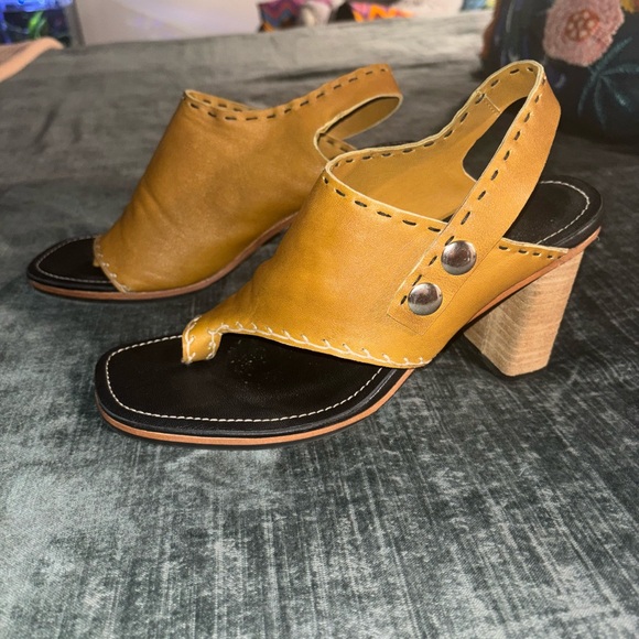 Unique Free People Tan Heels - Picture 4 of 5